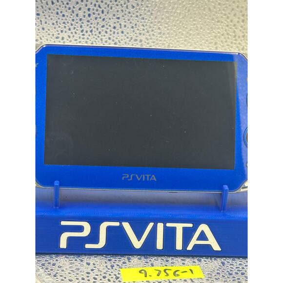 ps vita 1000 w/charger - Picture 2 of 7